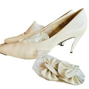 Vintage André Assous ‘Alicia’ Heels – Women’s Size 8.5